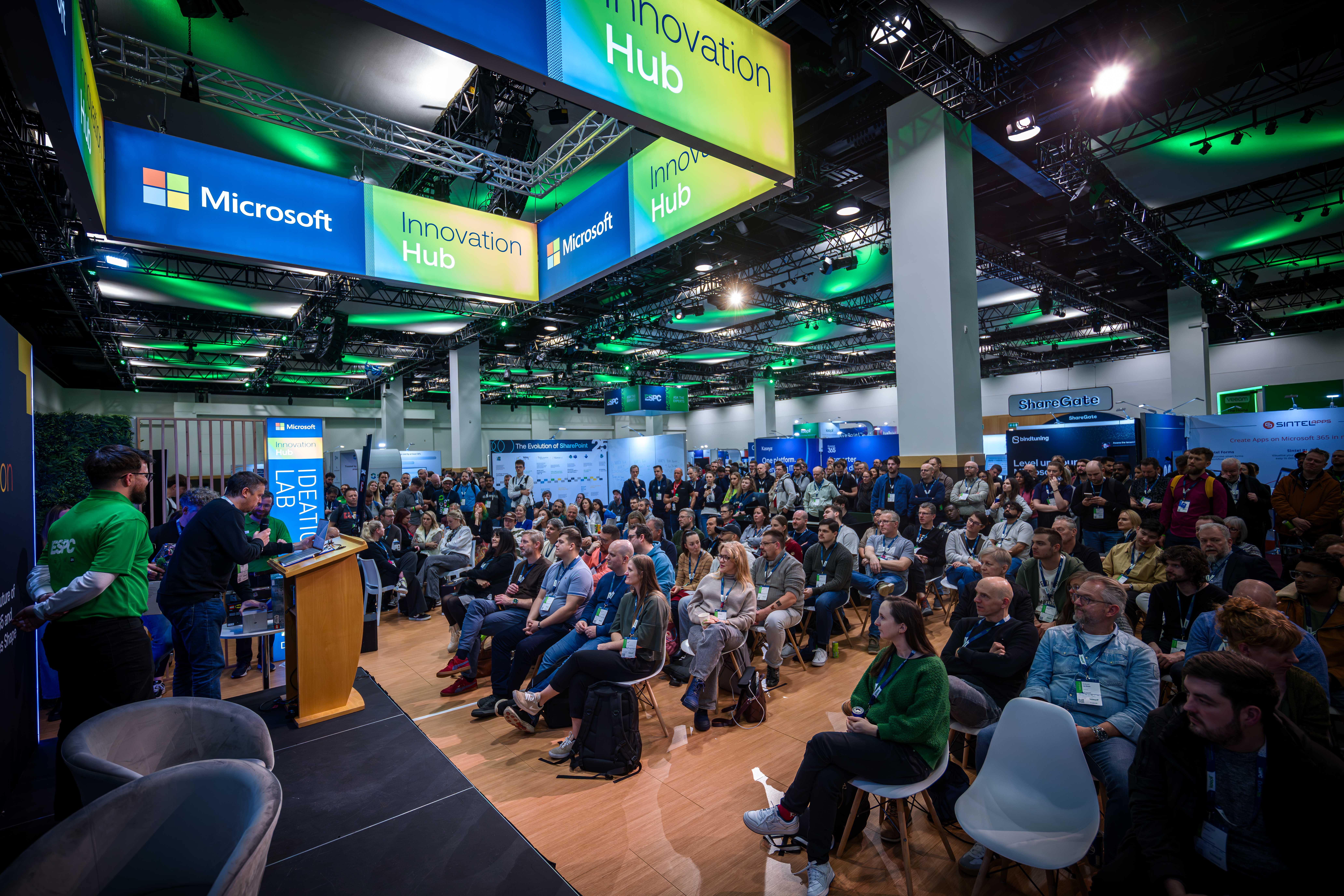 Full audience. innovation stage