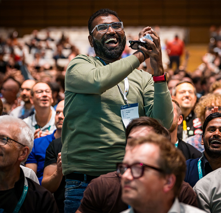 FabCon Europe 2025 Delegate celebrating at power hour