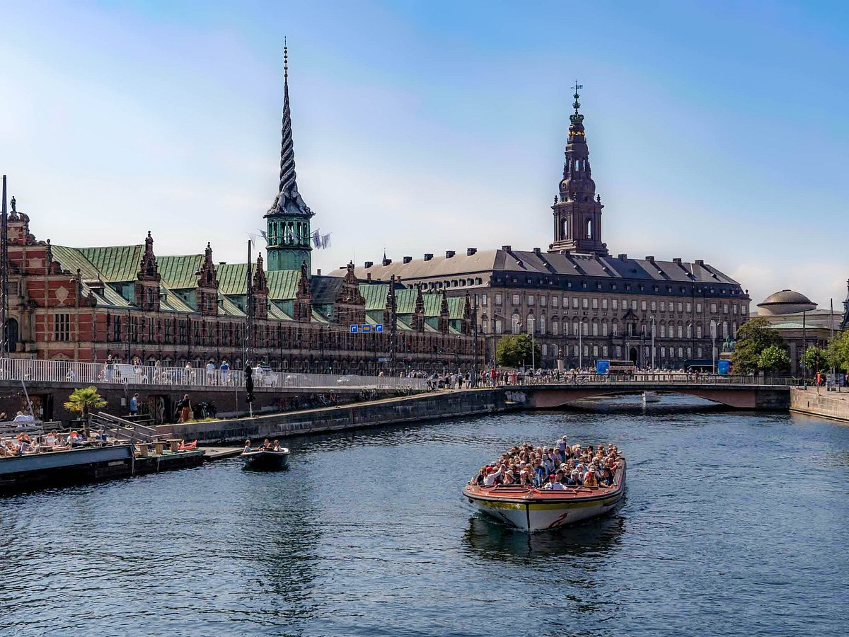 Canal Boat tour in Copenhagen city centre
