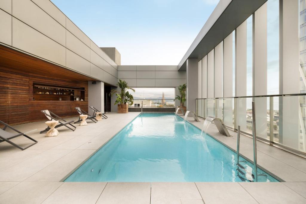 Barcelona Hotel Swimming Pool